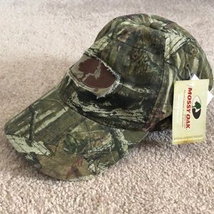 NWT Mossy oak baseball cap
